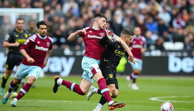 爱游戏官网-窗口期尼斯扳平良机——英超节点到来，更衣室稳定，纪律约束更严格(实况足球18利物浦传奇)